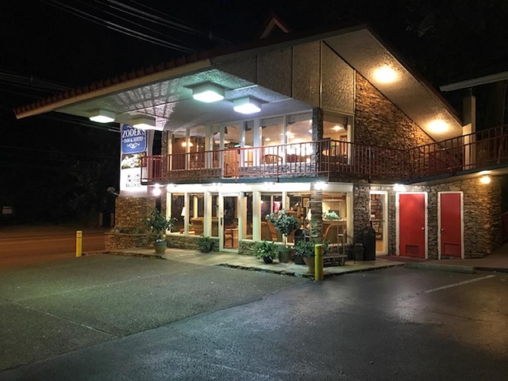 Zoders Inn And Suites Gatlinburg Exterior foto